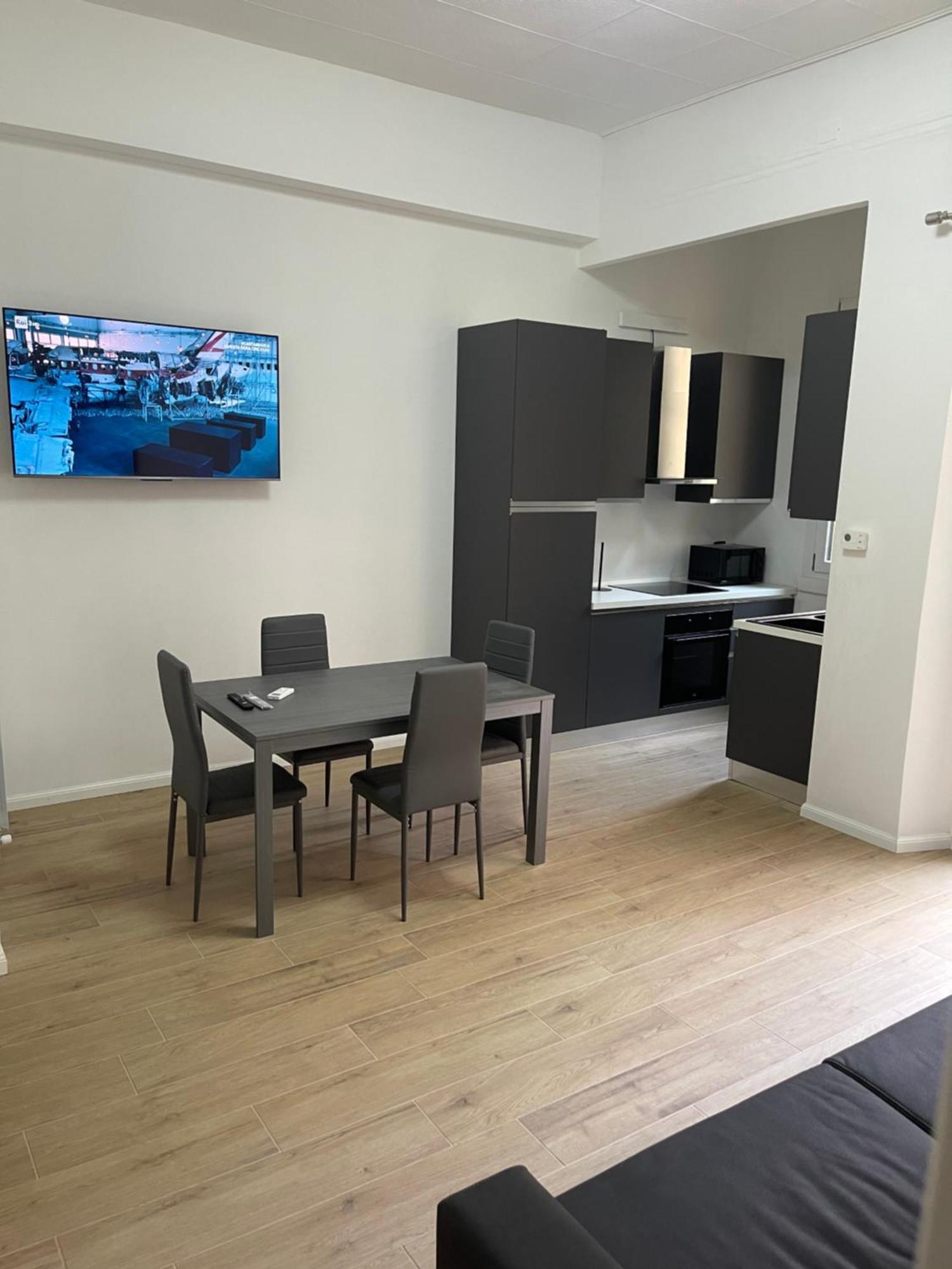 Ampio Bilocale Zona Navigli Daire Milano Dış mekan fotoğraf